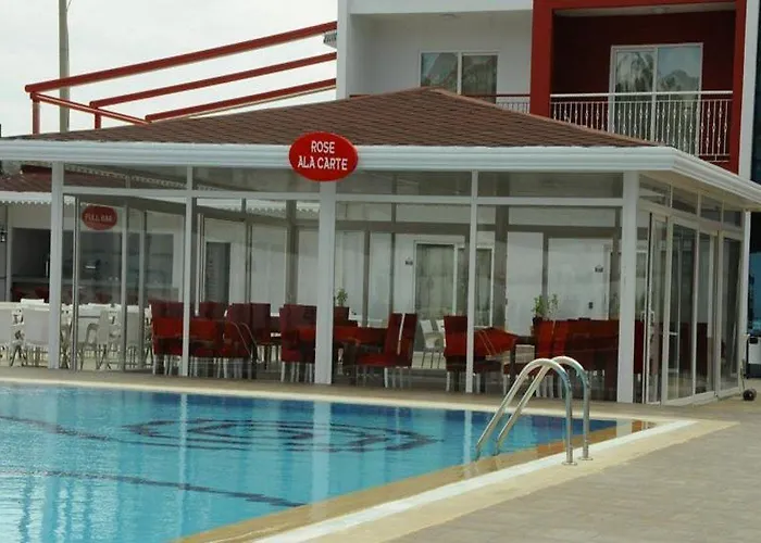 فندق Rose 3*
